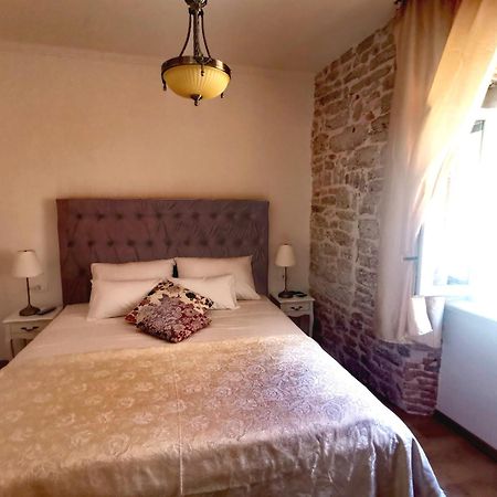 L&L Rooms Royal Σίμπενικ Δωμάτιο φωτογραφία