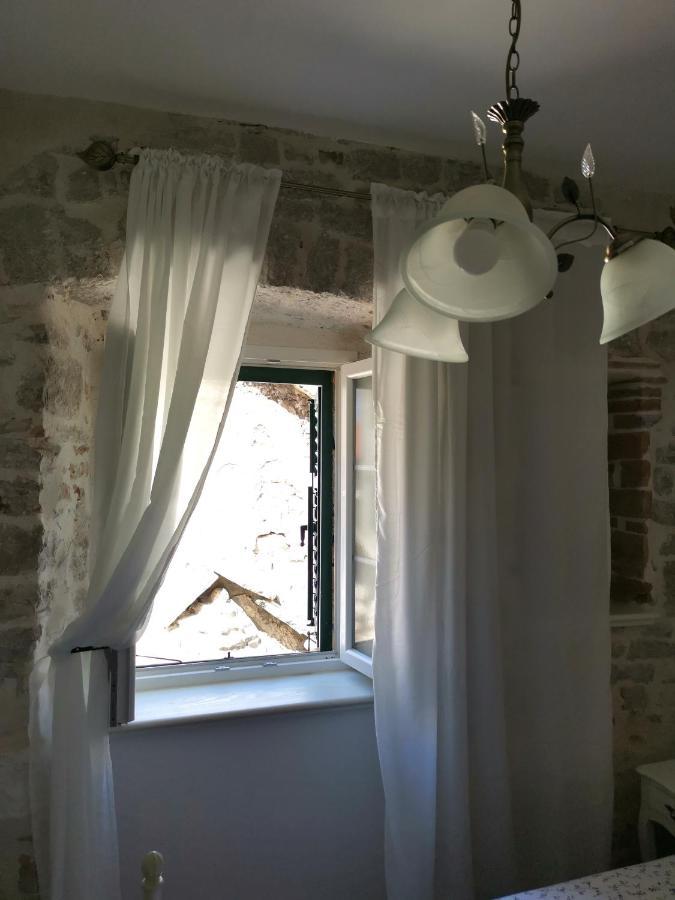 L&L Rooms Royal Σίμπενικ Εξωτερικό φωτογραφία