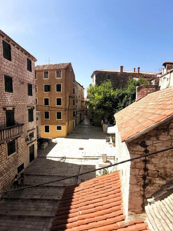 L&L Rooms Royal Σίμπενικ Εξωτερικό φωτογραφία