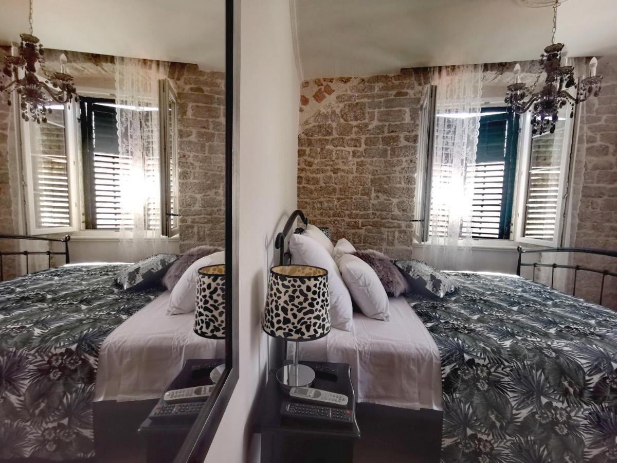 L&L Rooms Royal Σίμπενικ Δωμάτιο φωτογραφία