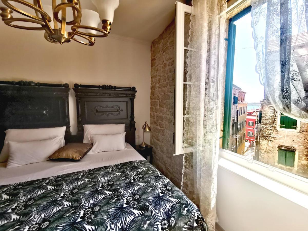 L&L Rooms Royal Σίμπενικ Εξωτερικό φωτογραφία