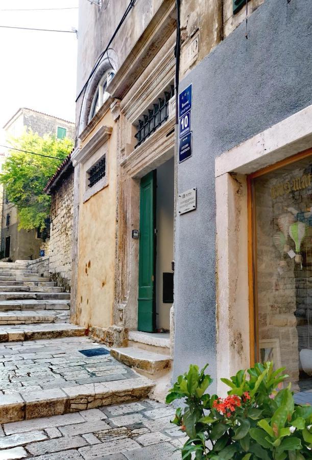 L&L Rooms Royal Σίμπενικ Εξωτερικό φωτογραφία