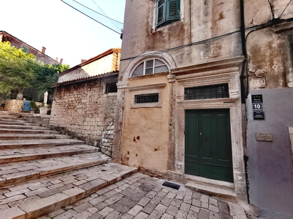 L&L Rooms Royal Σίμπενικ Εξωτερικό φωτογραφία