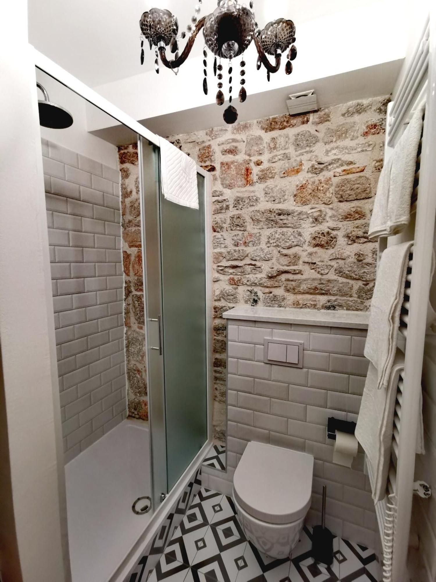 L&L Rooms Royal Σίμπενικ Δωμάτιο φωτογραφία
