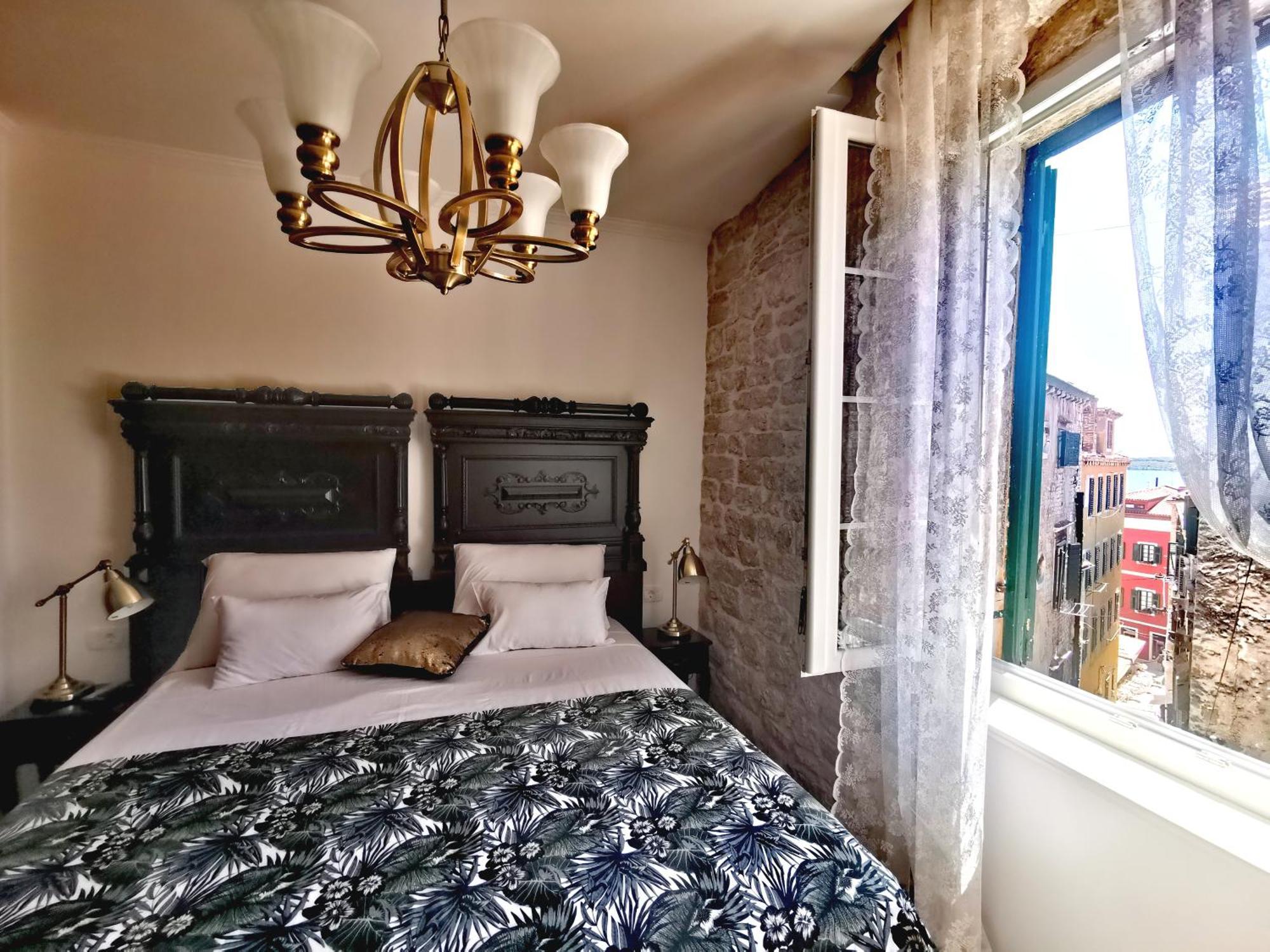 L&L Rooms Royal Σίμπενικ Δωμάτιο φωτογραφία